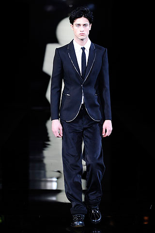 Emporio Armani / - 2010-2011